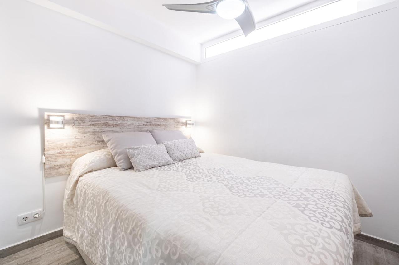 Karola Apartment 12-C Levante Beach ベニドルム エクステリア 写真